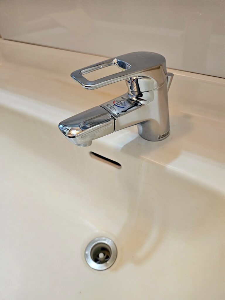 洗面台水栓交換工事